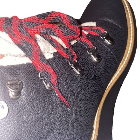 ✨ NWOT✨Dr. Scholl's Waterproof Hiker Boots✨ - Picture 12 of 13